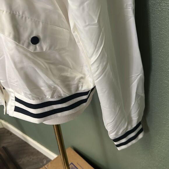 VENUS Womens USA Matte Satin Bomber, White/Navy, size Large, New in bag - Picture 11 of 13